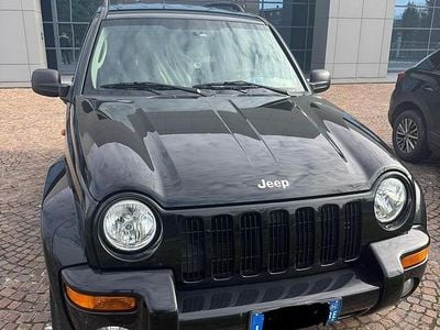 Usata Jeep Cherokee 2004 Nero SUV