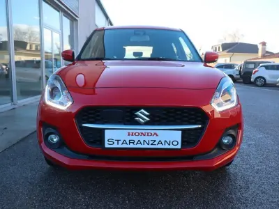 Usata Suzuki Swift 82 CV (60 kW) 2021 Rosso Utilitaria