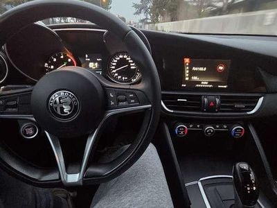 Begagnad Alfa Romeo Giulia 150 HK (110 kW) 2017 Sedan