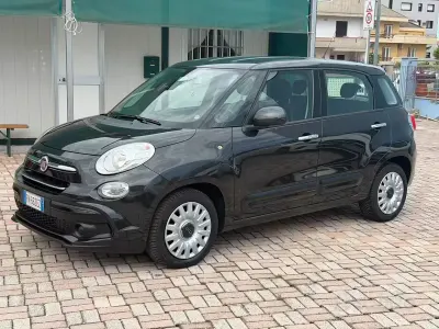 Usata Fiat 500L Pop Star 95 CV (69 kW) 2017 Nero Monovolume