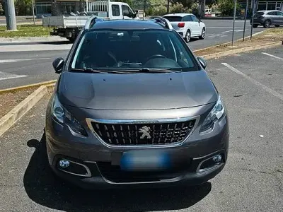 Usata Peugeot 2008 Active 99 CV (72 kW) 2018 Grigio SUV