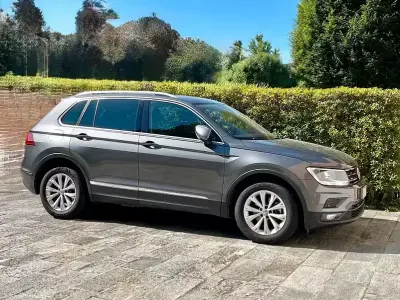 Gebraucht VW Tiguan Business 116 PS (85 kW) 2018 Grau SUV
