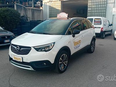 Usata Opel Crossland X Ultimate 120 CV (88 kW) 2017 Bianco SUV