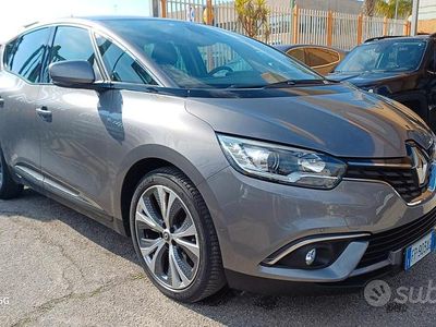 Usata Renault Scénic IV Intens 110 CV (80 kW) 2018 Grigio Monovolume