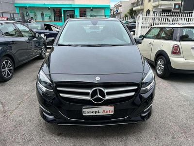 Usata Mercedes B160 Premium 90 CV (66 kW) 2015 Nero Monovolume