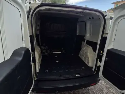 Usata Fiat Doblò 105 CV (77 kW) 2021 Bianco Monovolume