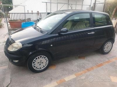 Usata Lancia Ypsilon 69 CV (50 kW) 2005 Nero Utilitaria