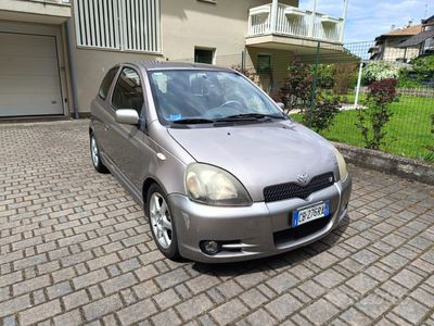 usata Toyota Yaris del 2002