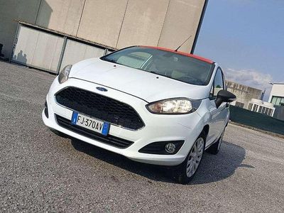 Usata Ford Fiesta 75 CV (55 kW) 2017 Bianco Utilitaria