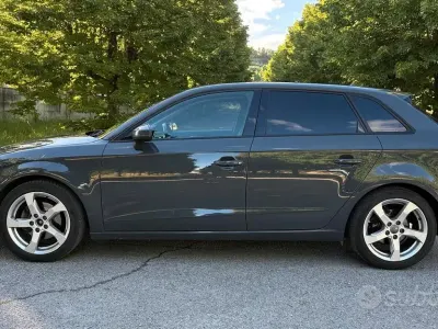 Usata Audi A3 Sport 116 CV (85 kW) 2018 Grigio Berlina