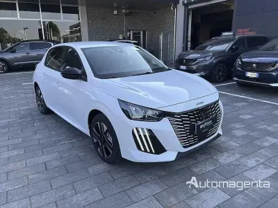 Nuova Peugeot 208 Allure+ 101 CV (74 kW) 2025 Bianco Utilitaria