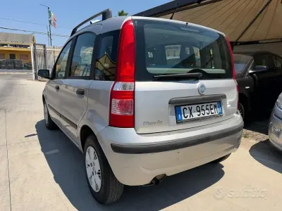 Usata Fiat Panda 60 CV (44 kW) 2005 Grigio Utilitaria