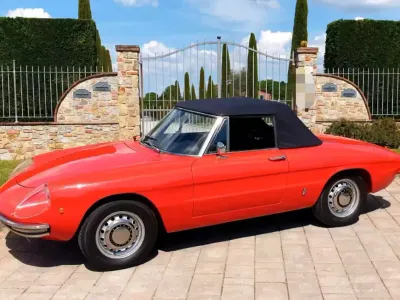 Usata Alfa Romeo Spider 130 CV (95 kW) 1969 Rosso Cabrio