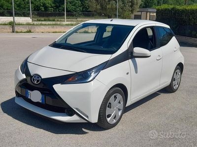 usata Toyota Aygo 5p climatizzata