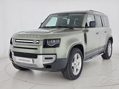 Usata Land Rover Defender SE 200 CV (147 kW) 2022 Verde SUV