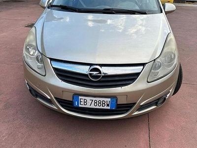 Usata Opel Corsa 69 CV (50 kW) 2010 Utilitaria
