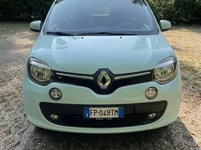 Usata Renault Twingo SE 69 CV (50 kW) 2018 Bluazzurro Utilitaria