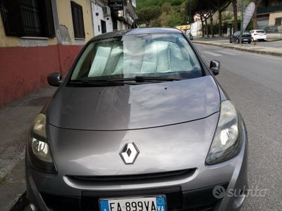 Usata Renault Clio II 105 CV (77 kW) 2010 Grigio Berlina