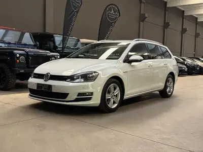 Usata VW Golf VII Highline 110 CV (80 kW) 2016 Bianco Station wagon