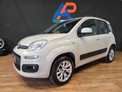 Usata Fiat Panda Lounge 80 CV (58 kW) 2016 Bianco Utilitaria