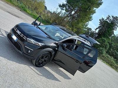 Usata Dacia Jogger Extreme 101 CV (74 kW) 2022 Nero Monovolume