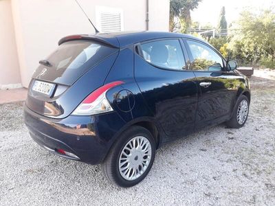 Gebraucht Lancia Ypsilon 95 PS (69 kW) 2017 Blau Kleinwagen