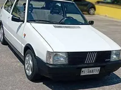 Usata Fiat Uno 45 CV (33 kW) 1986 Utilitaria