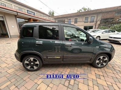 Ny Fiat Panda Cross Cross 69 HK (50 kW) 2025 Grön Halvkombi