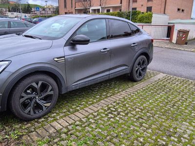 Usata Renault Arkana 145 CV (106 kW) 2023 Grigio SUV