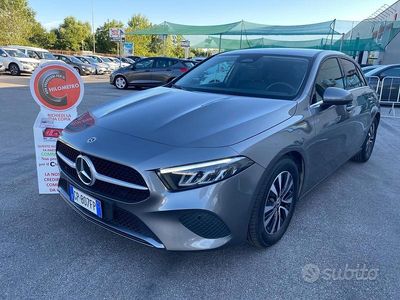 Usata Mercedes A180 Advanced 116 CV (85 kW) 2023 Grigio Berlina