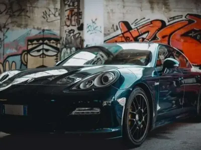 Usata Porsche Panamera 250 CV (183 kW) 2012 Utilitaria