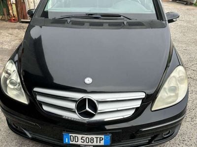 Mercedes B180