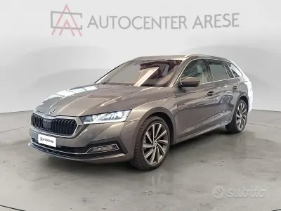 Usata Skoda Octavia Style 150 CV (110 kW) 2023 Grigio Station wagon