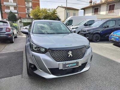 Usata Peugeot 2008 Allure 101 CV (74 kW) 2021 Grigio SUV