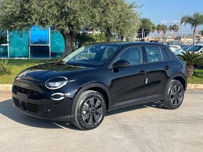 Nuova Fiat 600 Icon 136 CV (100 kW) 2025 Nero SUV