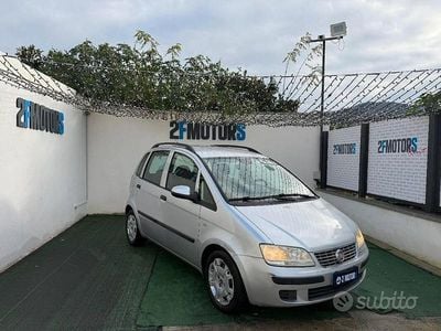 Usata Fiat Idea Emotion 95 CV (69 kW) 2011 Grigio Monovolume