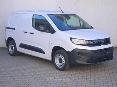 Bianco(met.) Nuova 2025 Opel Combo S Monovolume | 19.900 € (Ottimo prezzo)