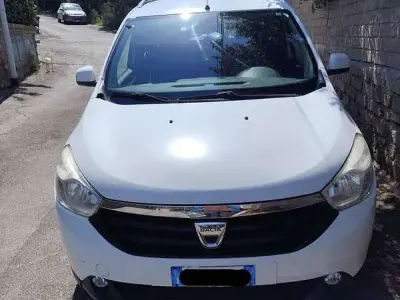 Usata Dacia Lodgy Lauréate 83 CV (61 kW) 2015 Bianco Monovolume
