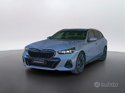 Usata BMW 520 Shadowline 2024 Grigio Station wagon