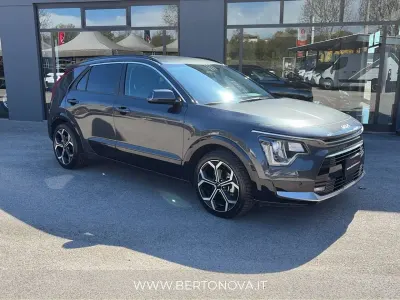 Usata Kia Niro Style 105 CV (77 kW) 2023 Grigio SUV