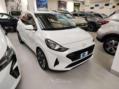 Usata Hyundai i10 63 CV (46 kW) 2025 Atlas white Utilitaria