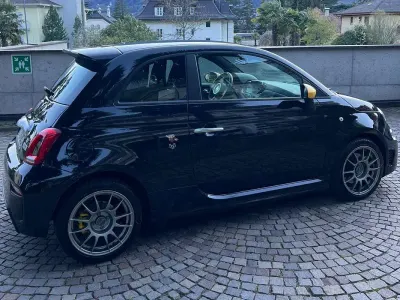 Usata Abarth 595 Pista 160 CV (117 kW) 2018 Nero Utilitaria
