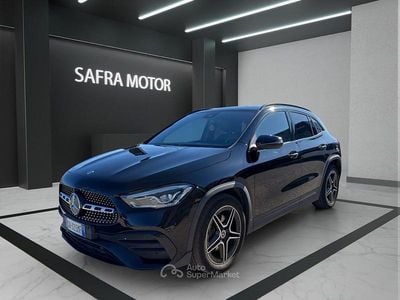 Usata Mercedes GLA180 Premium 116 CV (85 kW) 2023 Nero SUV