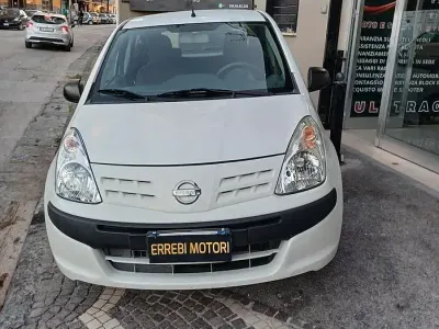 Usata Nissan Pixo 68 CV (50 kW) 2010 Bianco Utilitaria