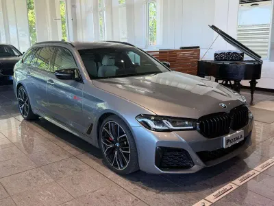 Usata BMW 540 M Sport 340 CV (250 kW) 2022 Grigio Station wagon