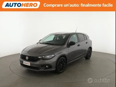 Usado Fiat Tipo Street 95 HP (69 kW) 2019 Cinzento Sedan