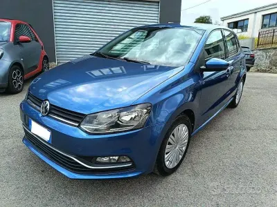 Usata VW Polo 75 CV (55 kW) 2014 Blu Berlina