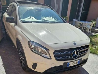 Usata Mercedes GLA200 136 CV (100 kW) 2017 Bianco SUV