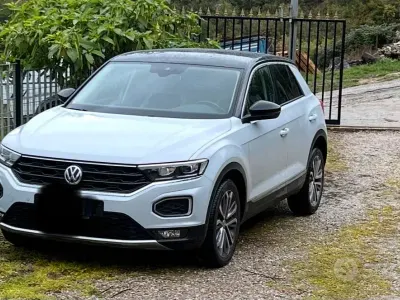 Usata VW T-Roc 116 CV (85 kW) 2019 Grigio SUV