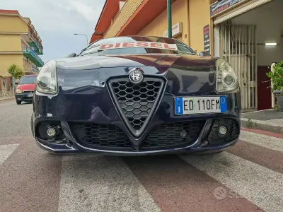 Usata Alfa Romeo Giulietta Exclusive 170 CV (125 kW) 2010 Blu Utilitaria